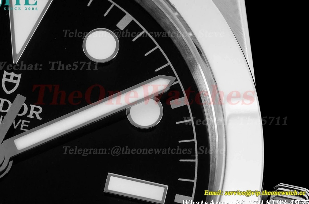 V4 Black KRF Dot Black 36mm SS SS Bay Heritage A2824 0127